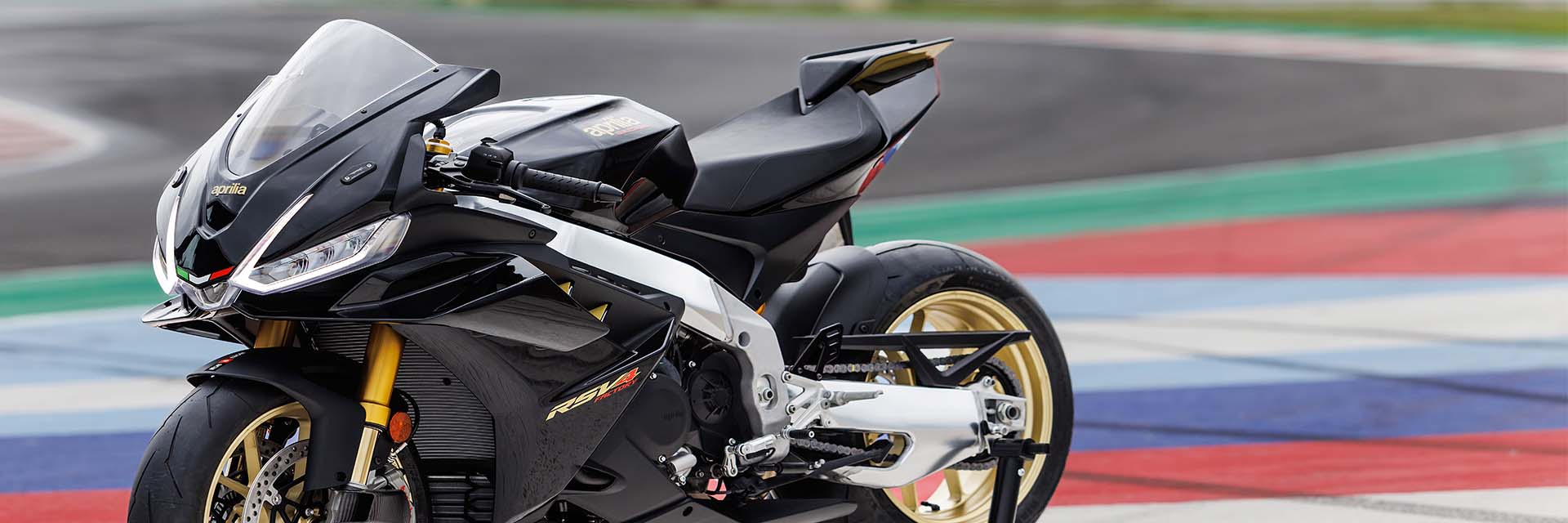 Aprilia RSV4 Factory